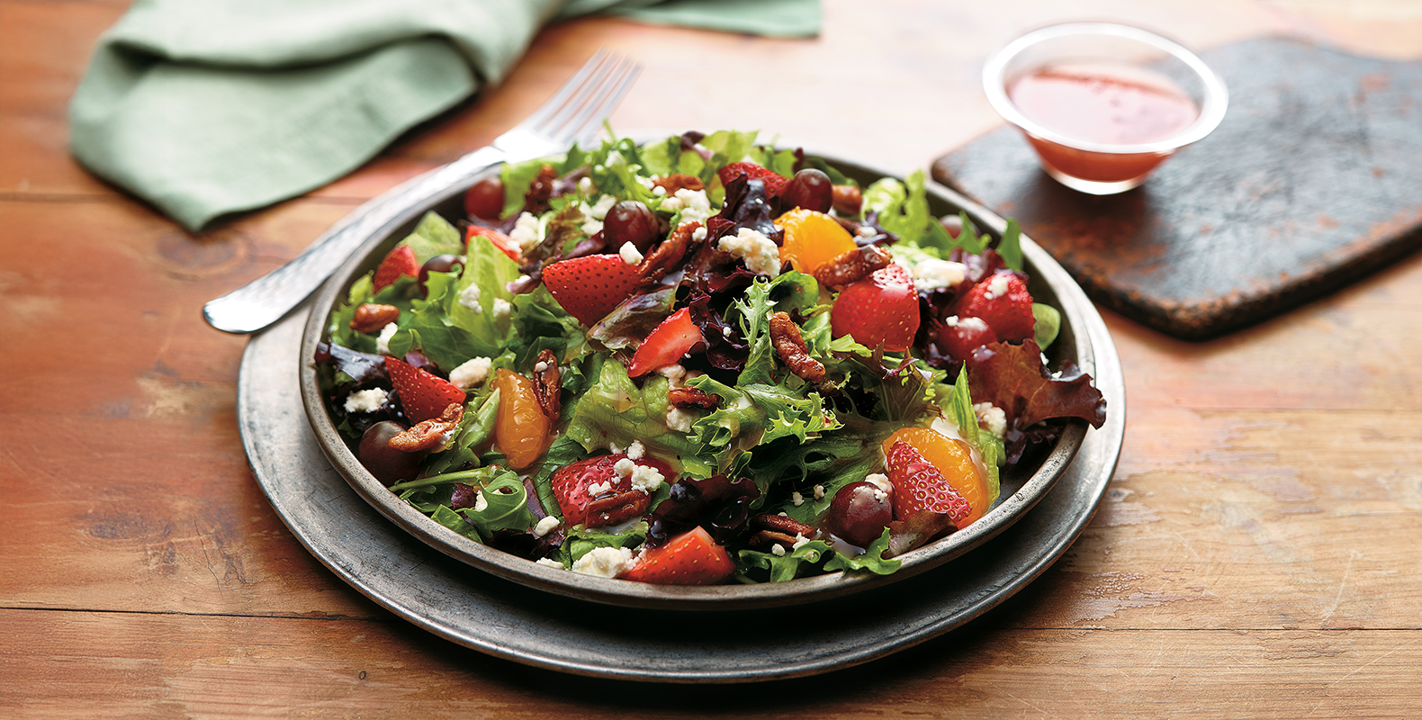 Strwbry Pecan Salad and Oonion